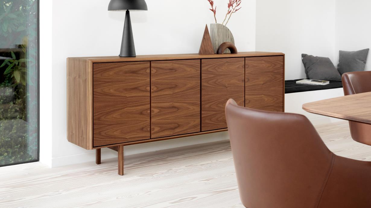 Sideboard 544 in Walnut Lacquer