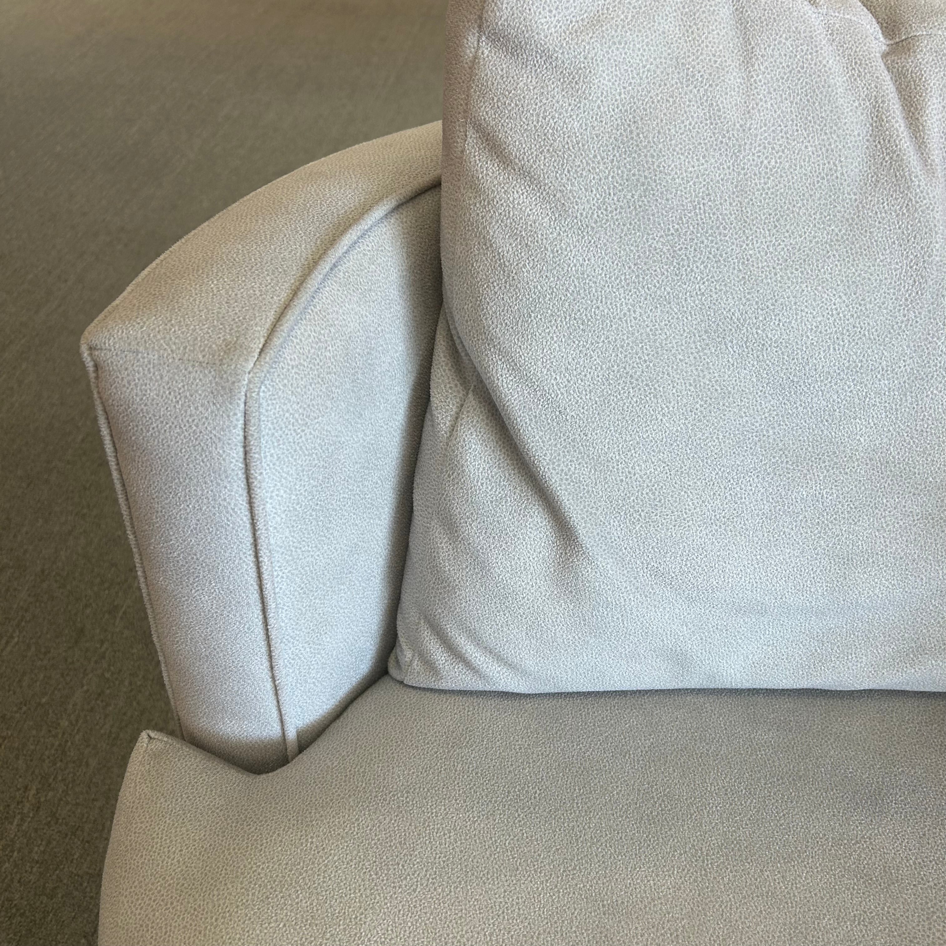 Kyle Swivel Chair