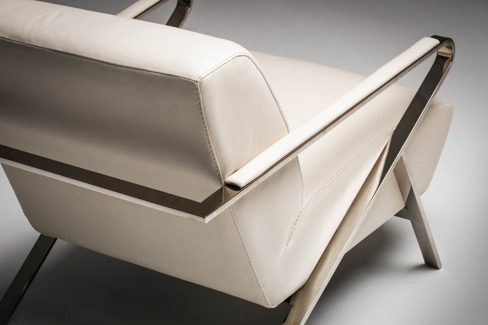 Oscar Accent Chair in Toray Ultrasuede Horizon