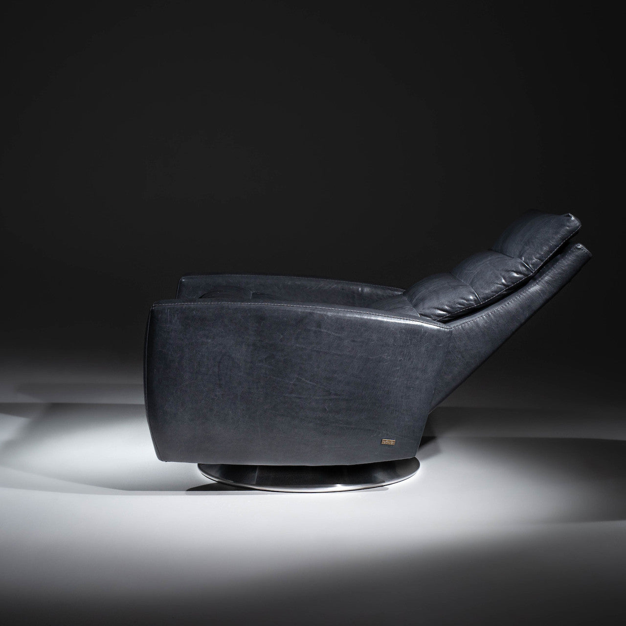 Cirrus XL Solace Recliner in Heritage Smoke Leather