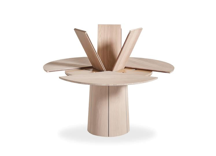 Dining Table 33 Walnut Lacquer