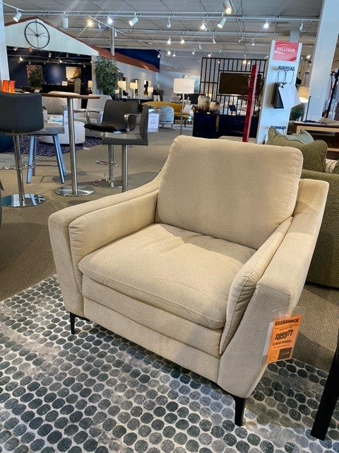 Balmoral Accent Chair In Torrey Cashmere