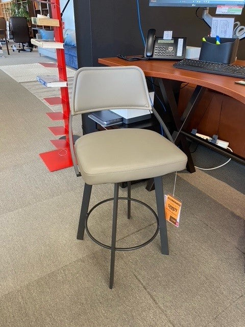 Wish Stool Counter in Carbon and mocha