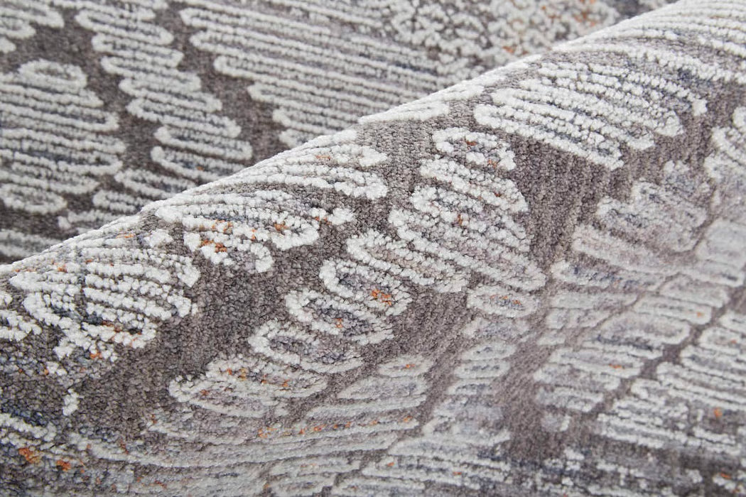 Francisco 8' x 10' Area Rug in Ivory Gray