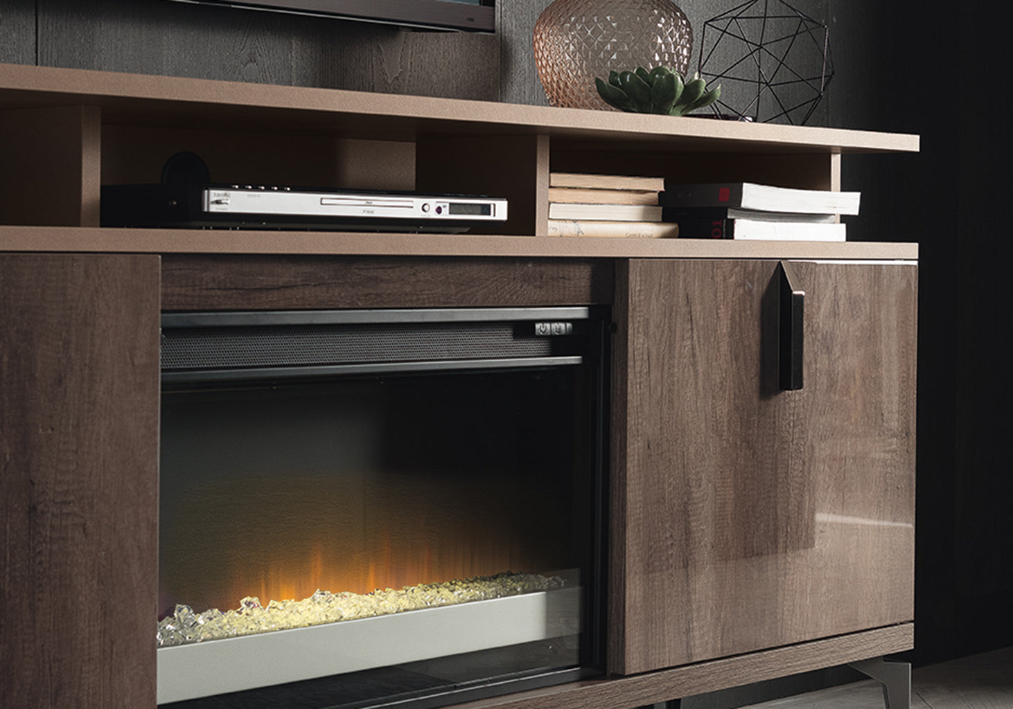 Matera TV Stand in Oak Grain Surface