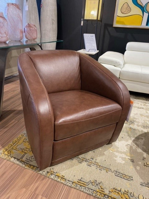 Easy Swivel Chair in Tobacco Leather