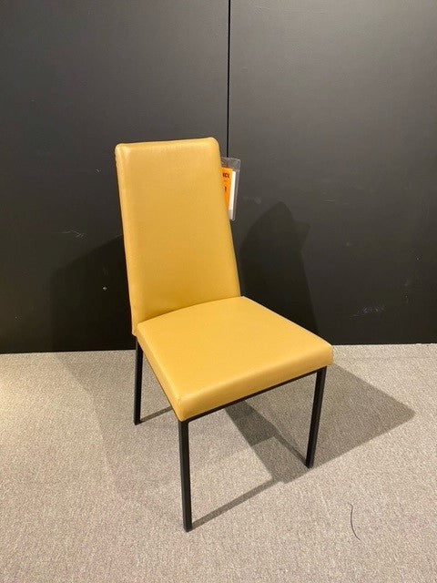 Linea Chair in Black & Coral/Caramelo