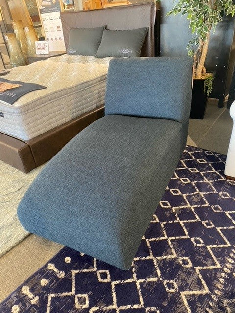 Myles Chaise lounge in Panko Marine